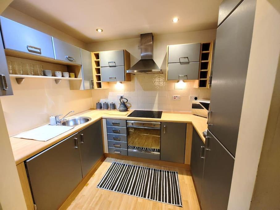 Cosy Central Modern Apartment نانتويتش المظهر الخارجي الصورة